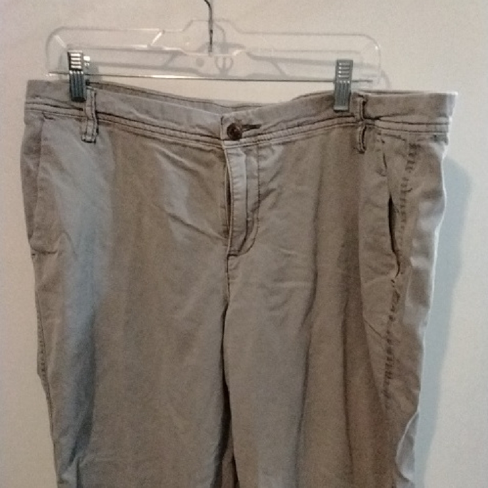 Casual Gray Pants. SIZE 15/16